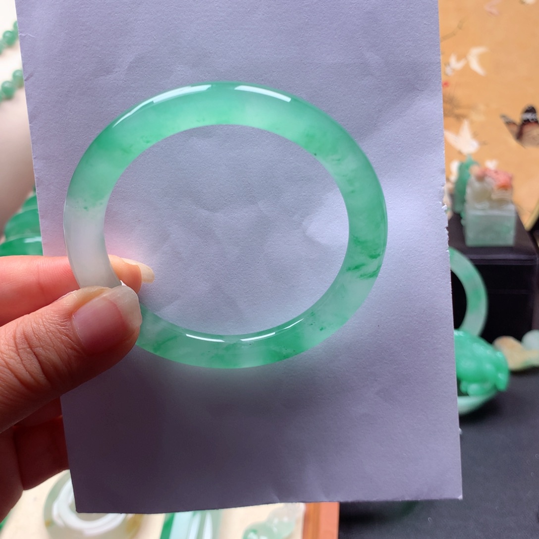 石英质玉未镶嵌手镯