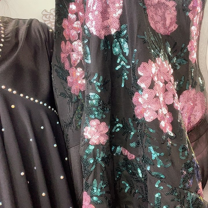 交谊舞是由舞蹈爱好和