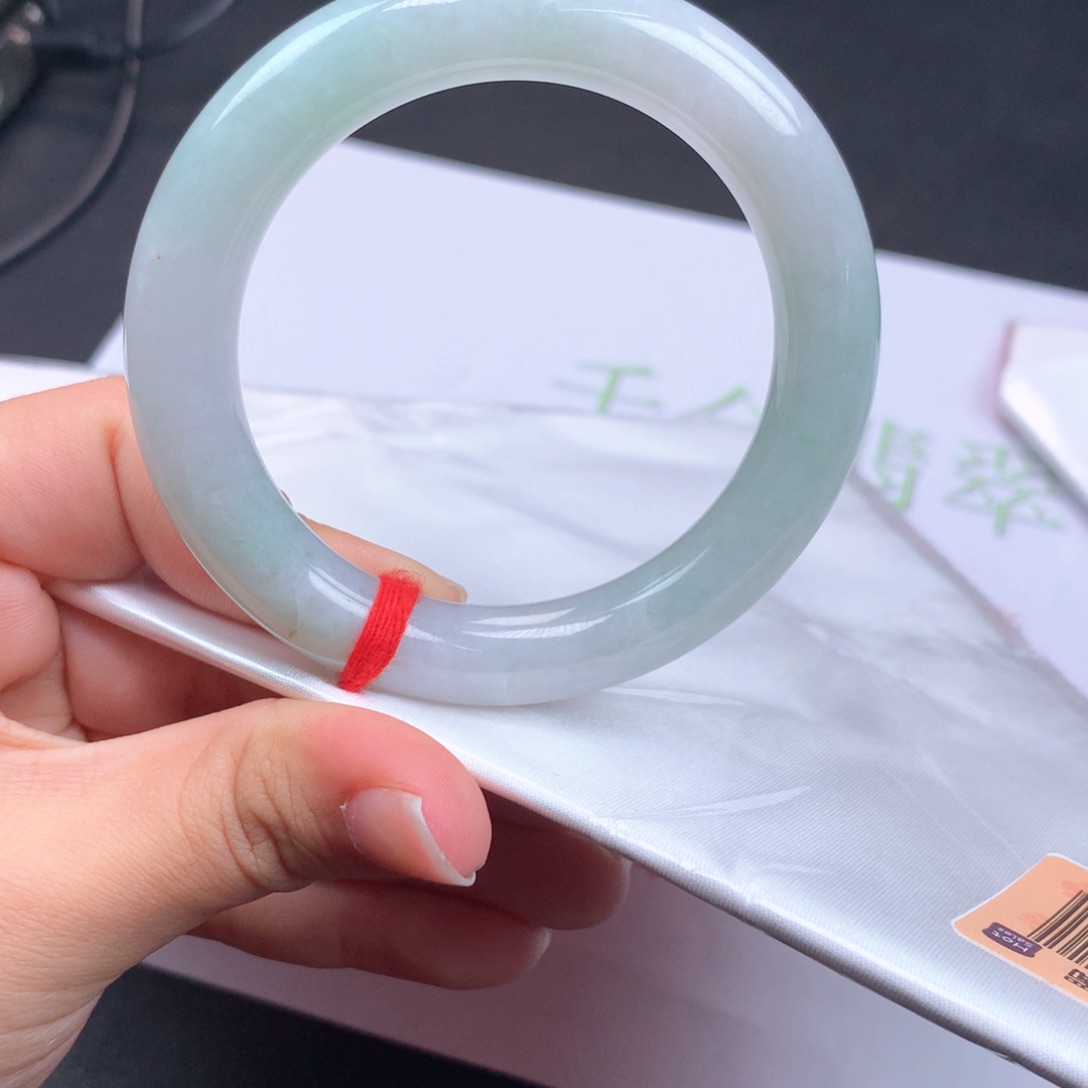 翡翠手镯（圆镯）未镶嵌23号53圆条