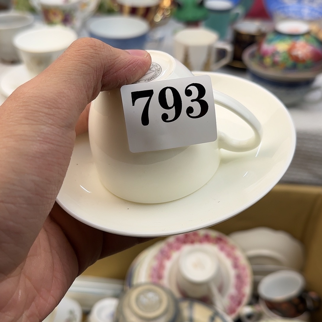 茶盏幼****草我的小姐姐们都是我的小可爱们单独行动的