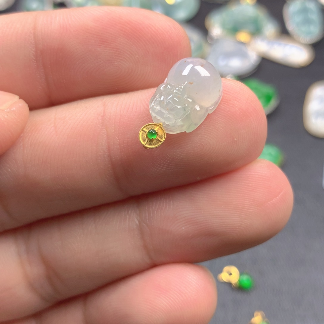 【闪购商品】颈饰18K金镶嵌翡翠翡翠