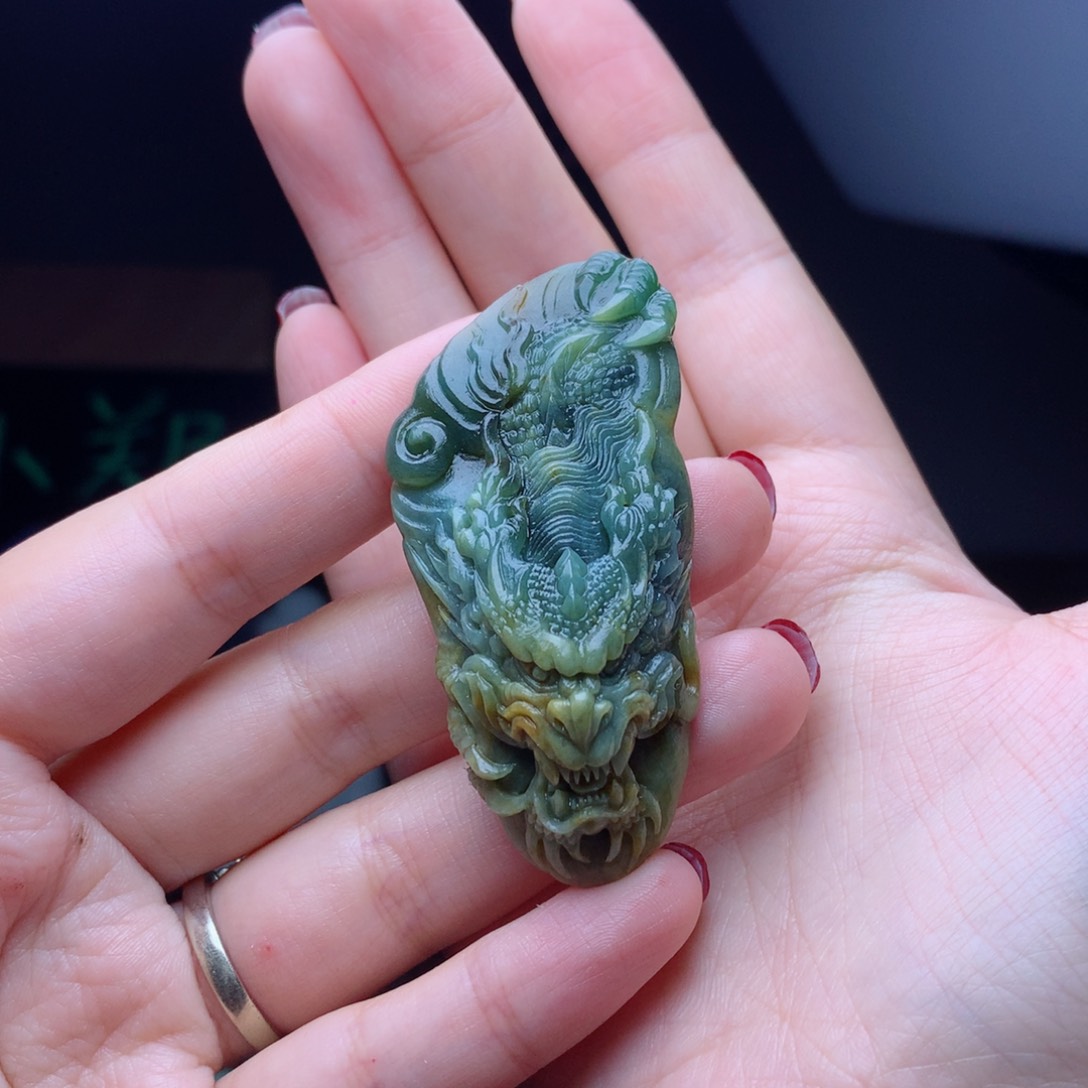 定制翡翠未镶嵌胡***卤翡翠