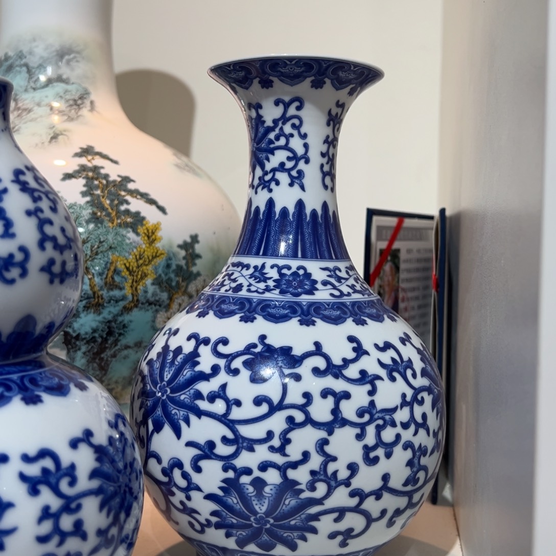 摆件陶24cm青花缠枝莲赏瓶