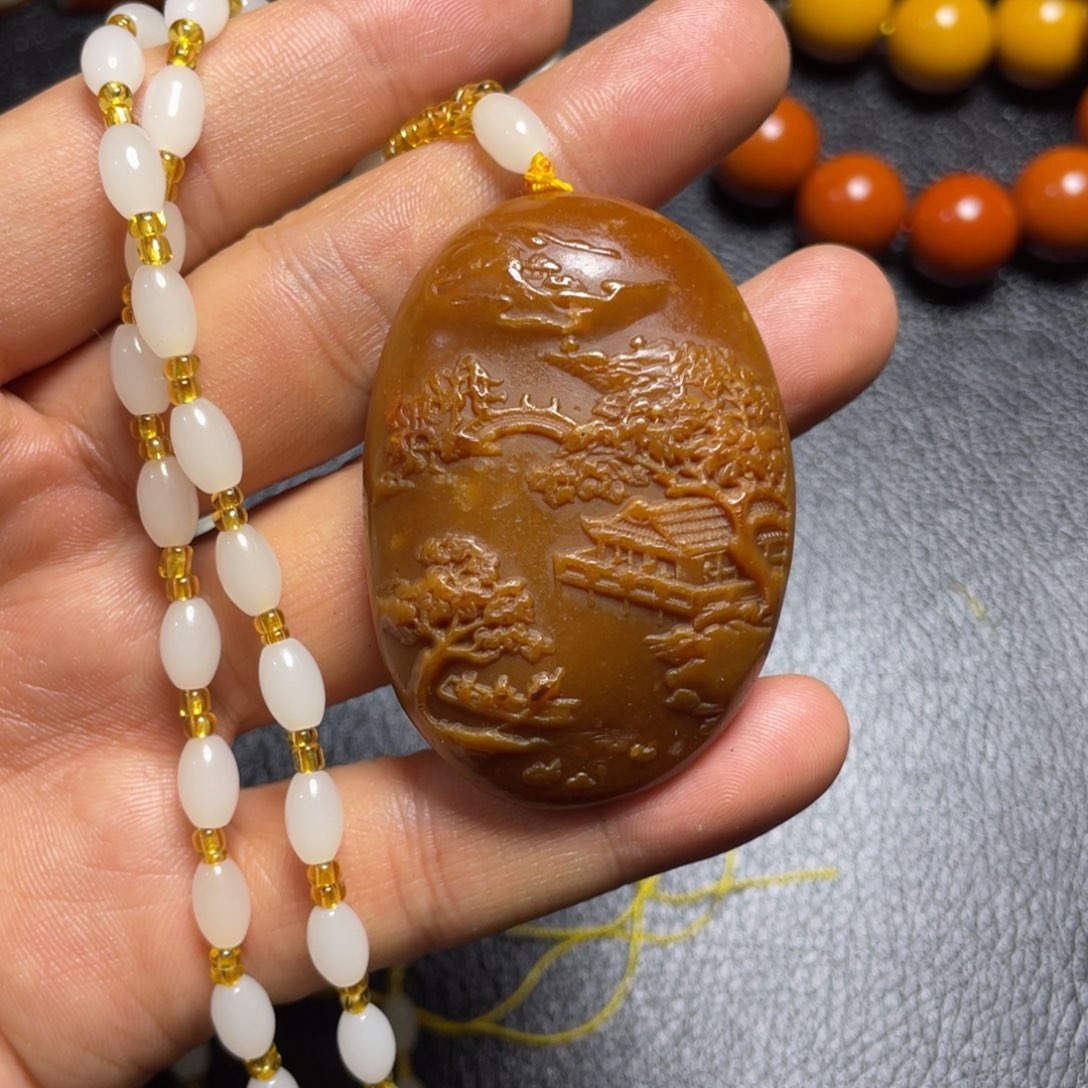 和田玉未镶嵌颈饰