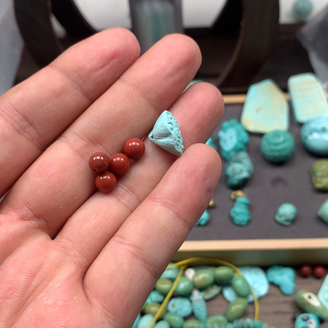 南红玛瑙雕刻未镶嵌
