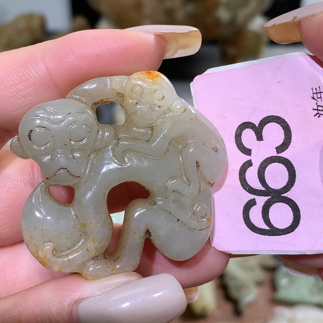 颈饰未镶嵌和田玉