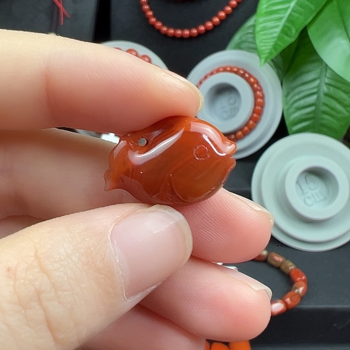 南红玛瑙未镶嵌吊坠(不含链)南红鱼 卡21  可当手机挂链条挂ｕ盘挂