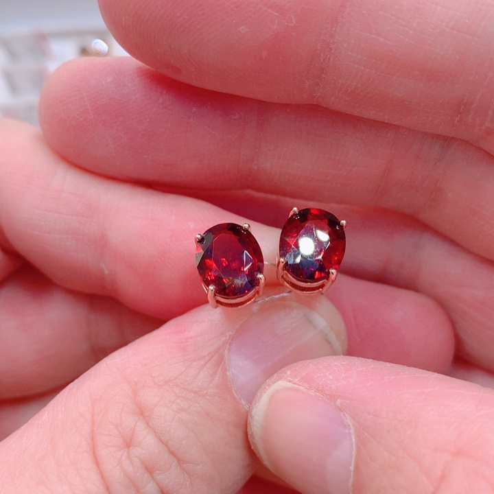 石榴石耳钉银S925镶嵌
