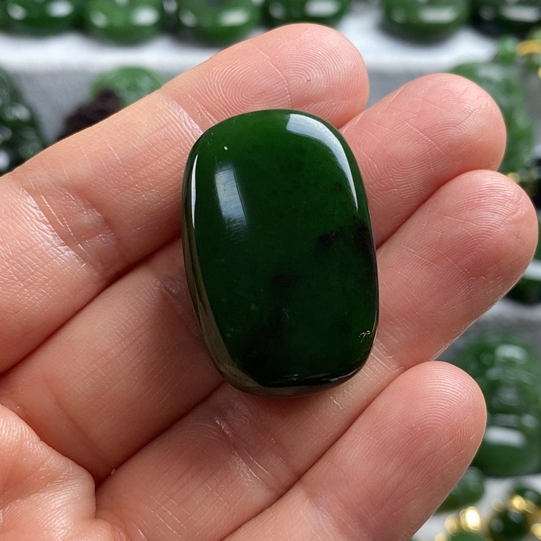 和田玉未镶嵌耳饰