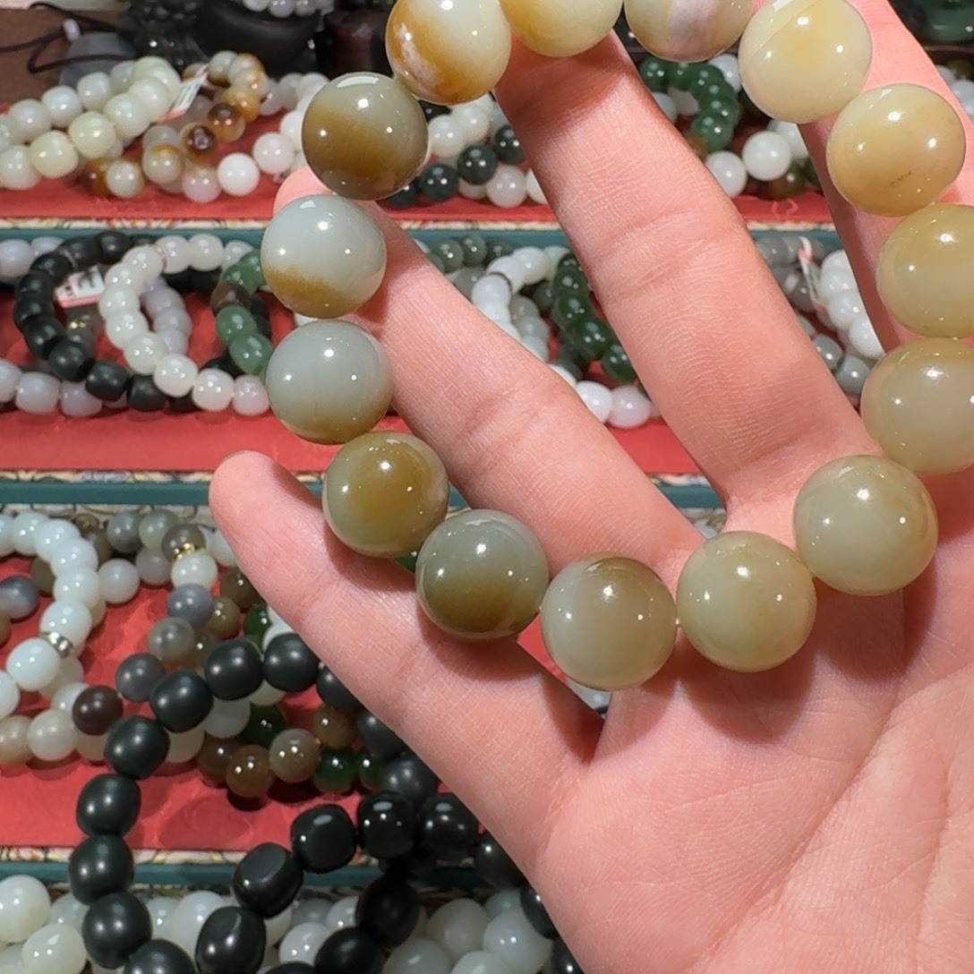 和田玉未镶嵌手链