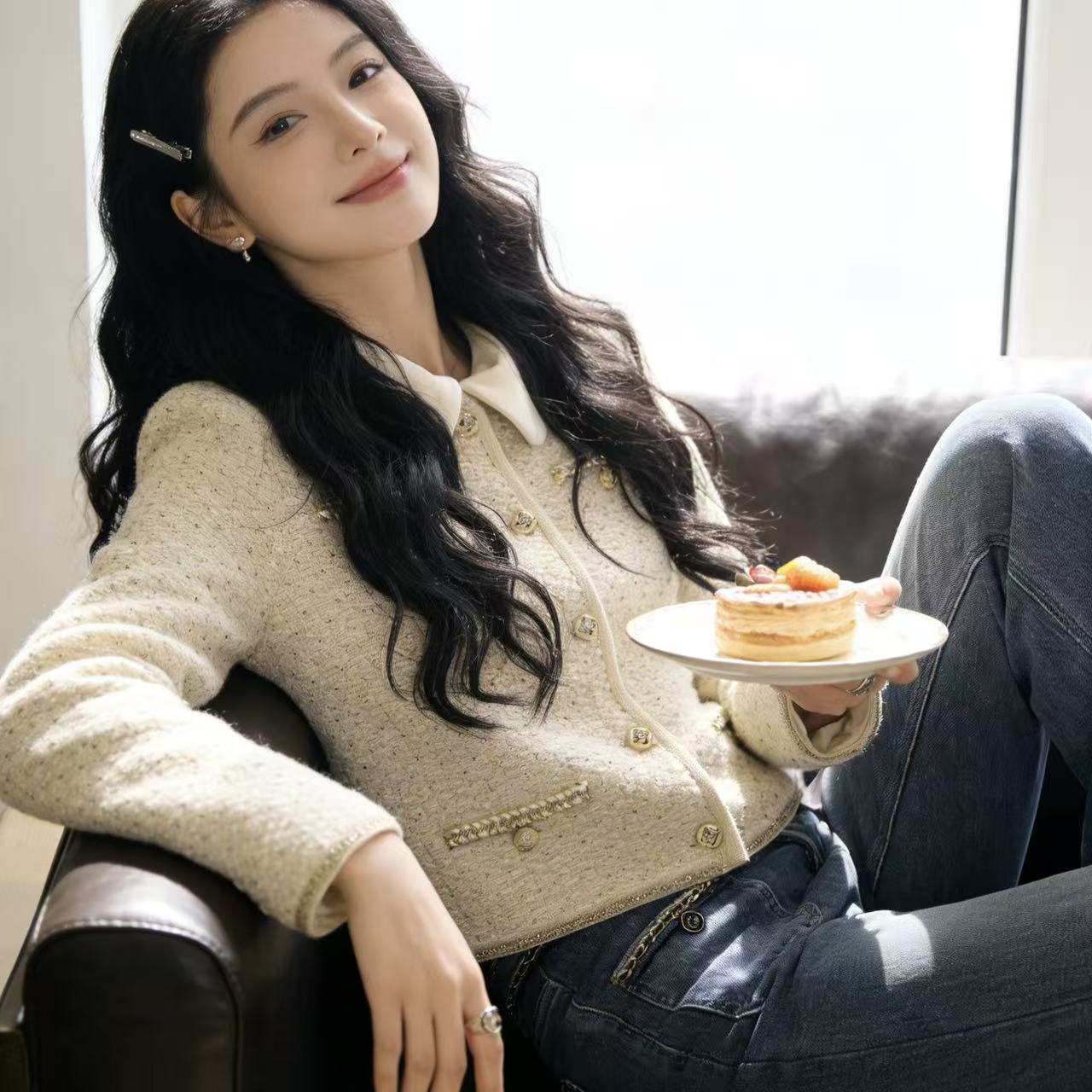 《猪猪出品》气质百搭时尚修身显瘦粗花呢镶钻香槟色轻奢女装短外套