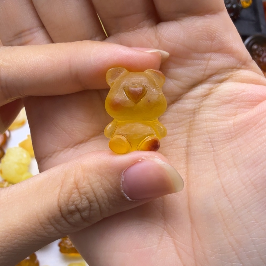 蜜蜡未镶嵌珠宝奇石