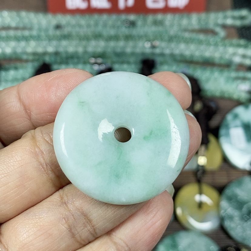 【闪购商品】翡翠颈饰未镶嵌玉吊坠翡翠玉平安扣