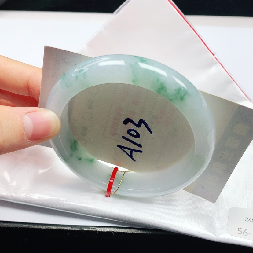 【闪购商品】翡翠手镯未镶嵌天然缅甸a货手镯56