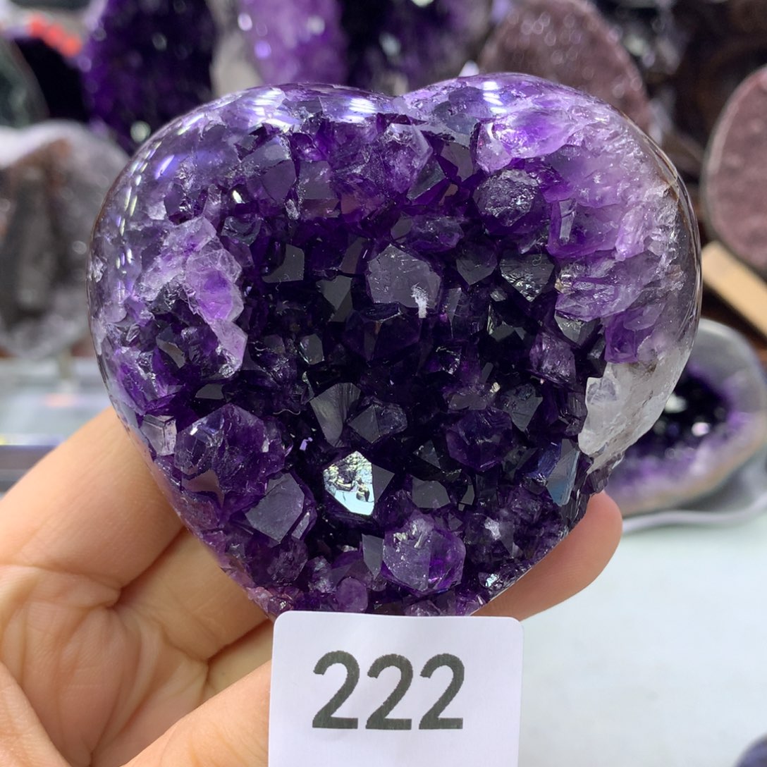 紫晶未镶嵌大型摆件（非配饰）