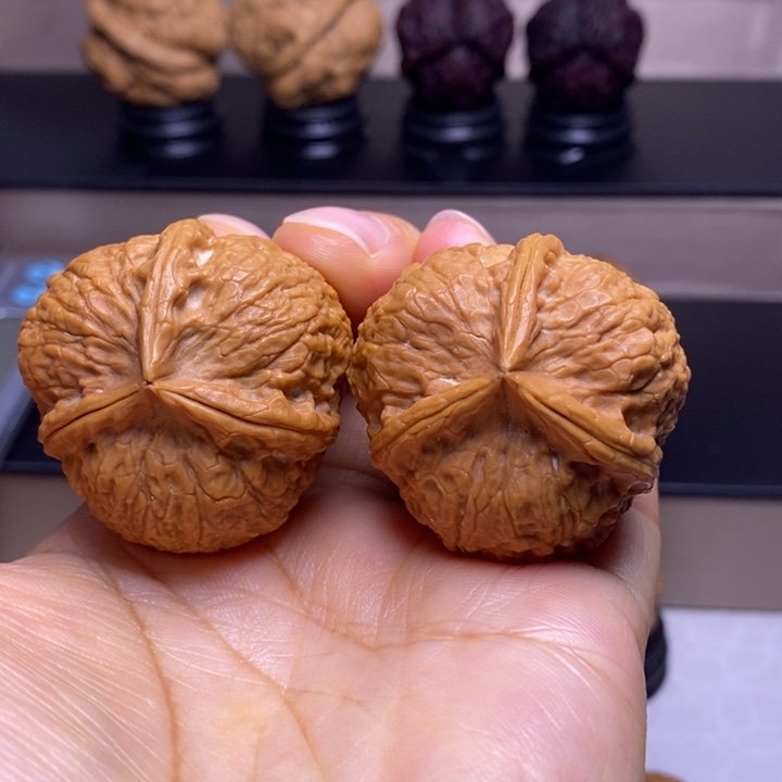 把件文玩核桃金香炉三楞72