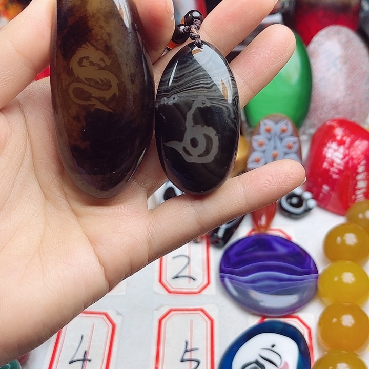3***d玛瑙/玉髓未镶嵌珠宝奇石