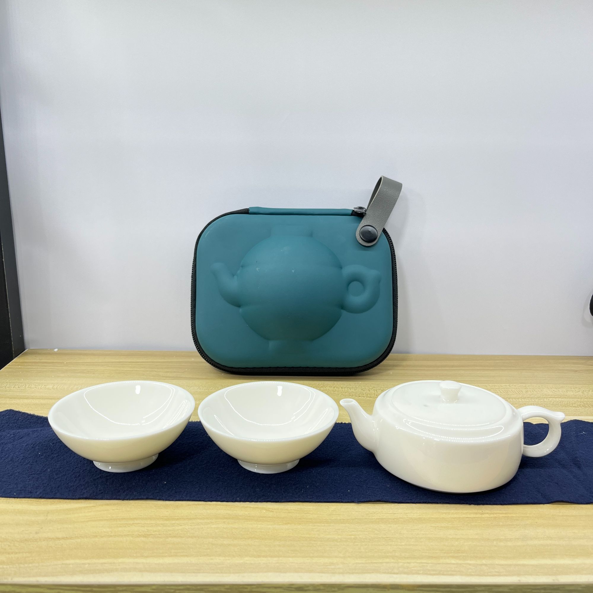 旅行功夫茶具套装户外便携式羊脂玉白瓷单人茶具一壶两杯带旅行包
