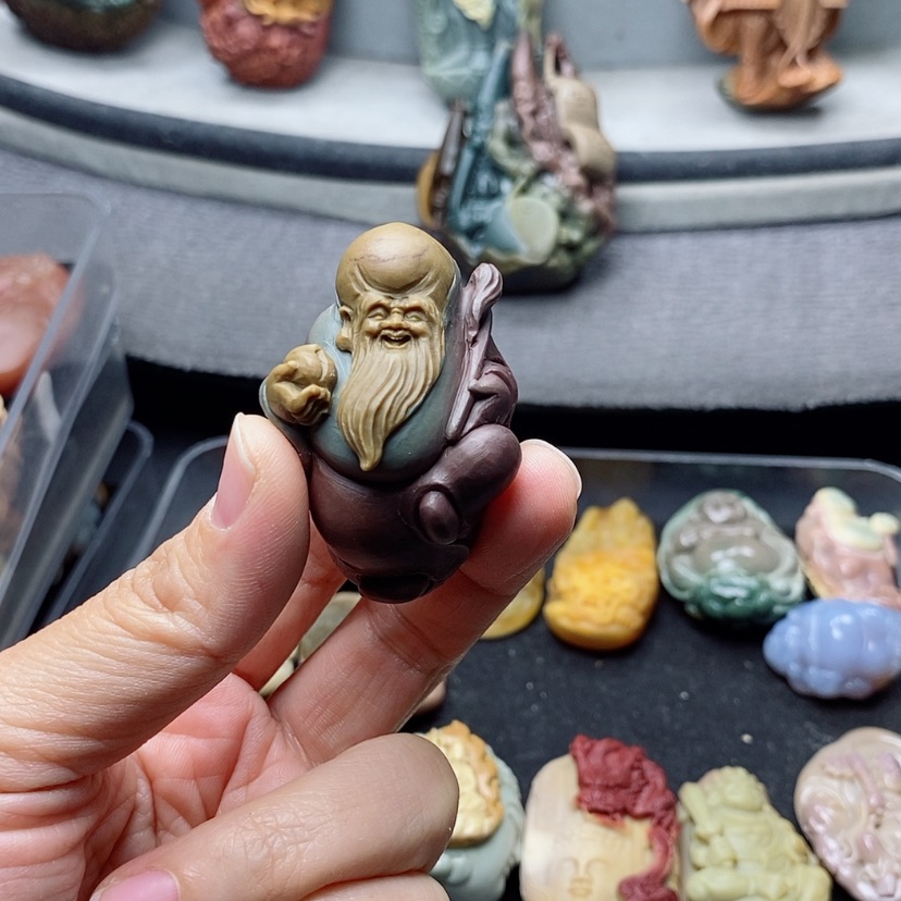 【闪购商品】定制石英质玉吊坠未镶嵌