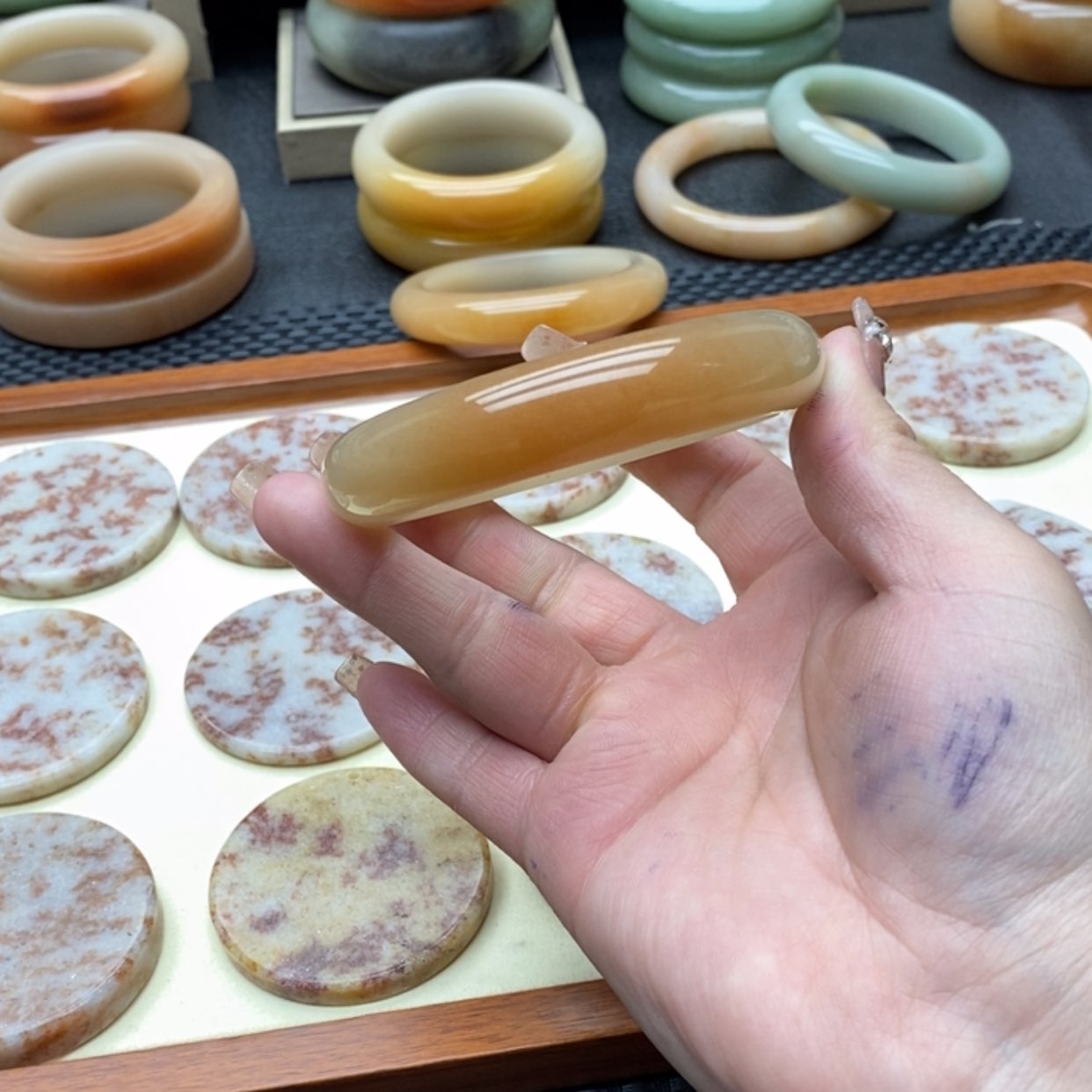 【闪购商品】石英质玉规格未镶嵌A*L