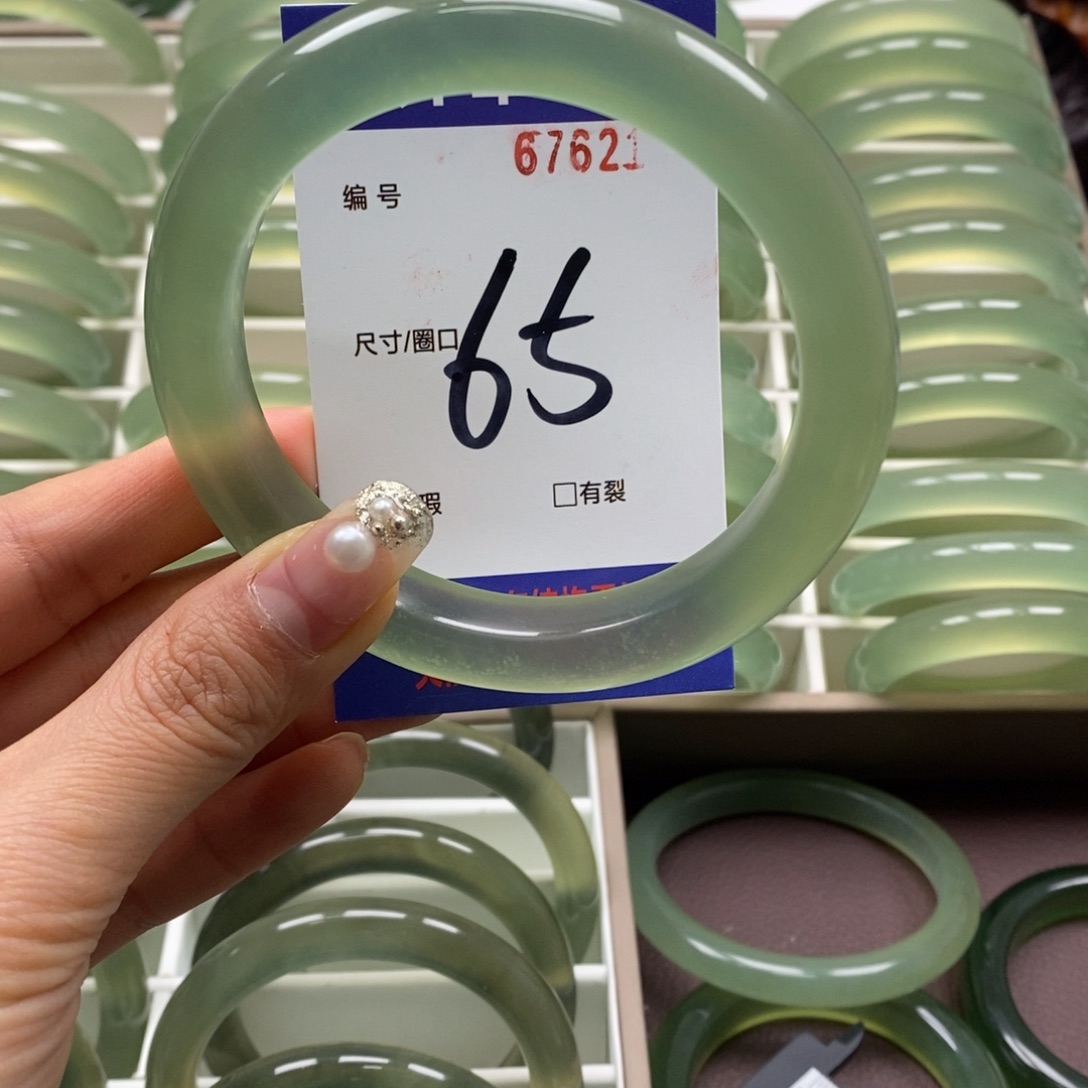 蛇纹石玉手镯未镶嵌?*O