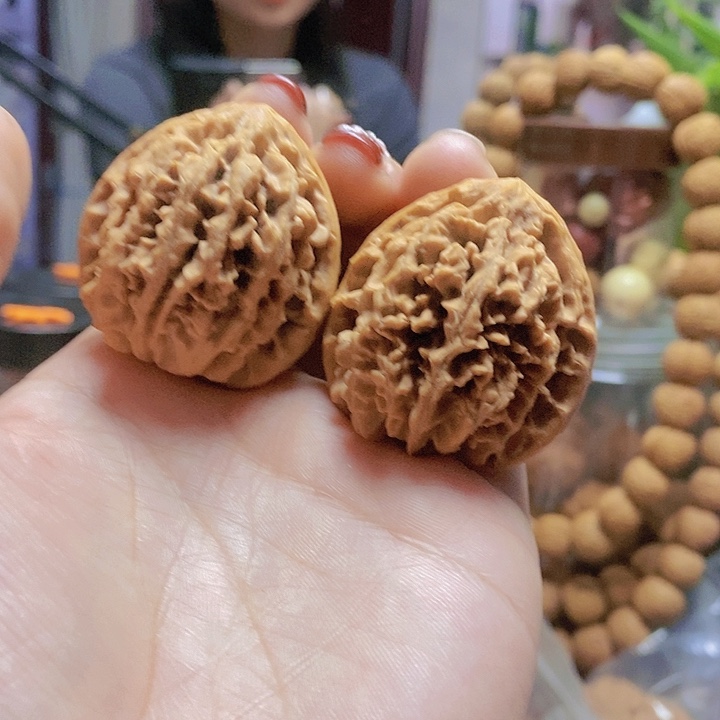 【闪购商品】文玩核桃把件37.5状元冠