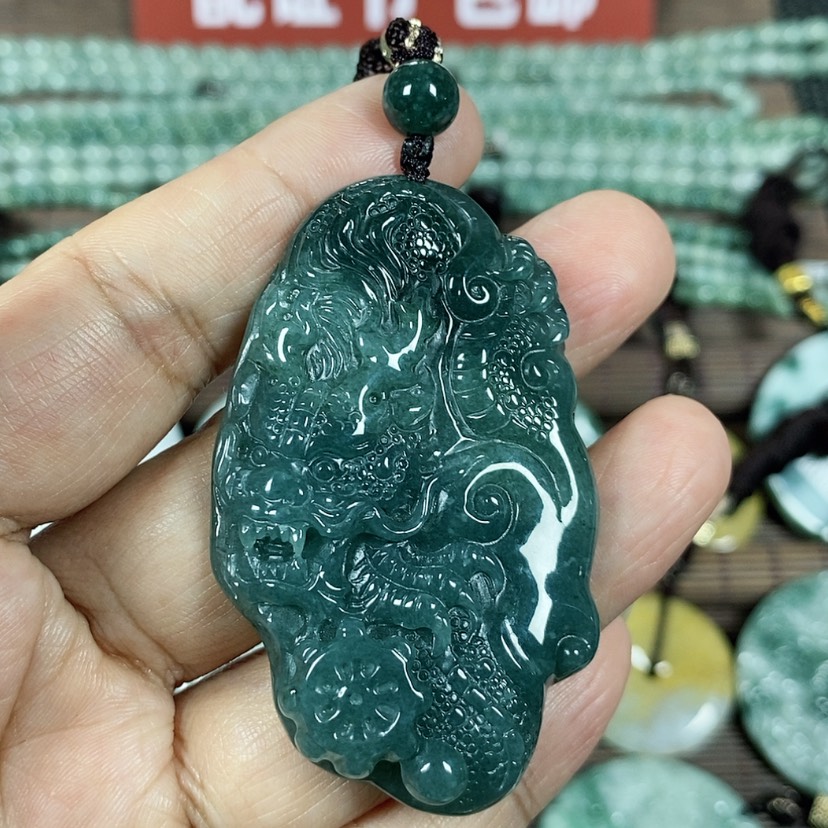 【闪购商品】翡翠颈饰未镶嵌玉吊坠翡翠玉随性龙牌