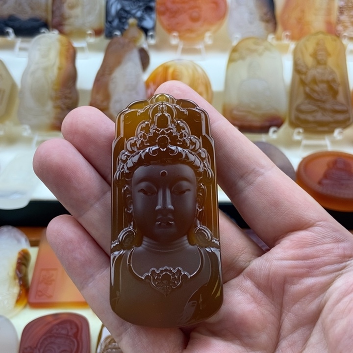 涛***哥未镶嵌颈饰玛瑙/玉髓