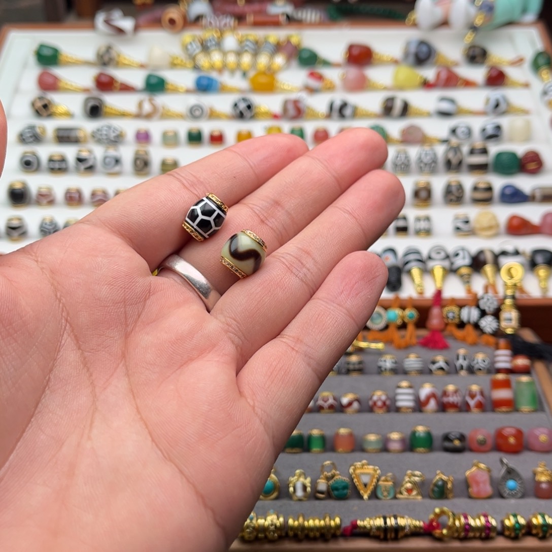 M***k玛瑙/玉髓未镶嵌单珠