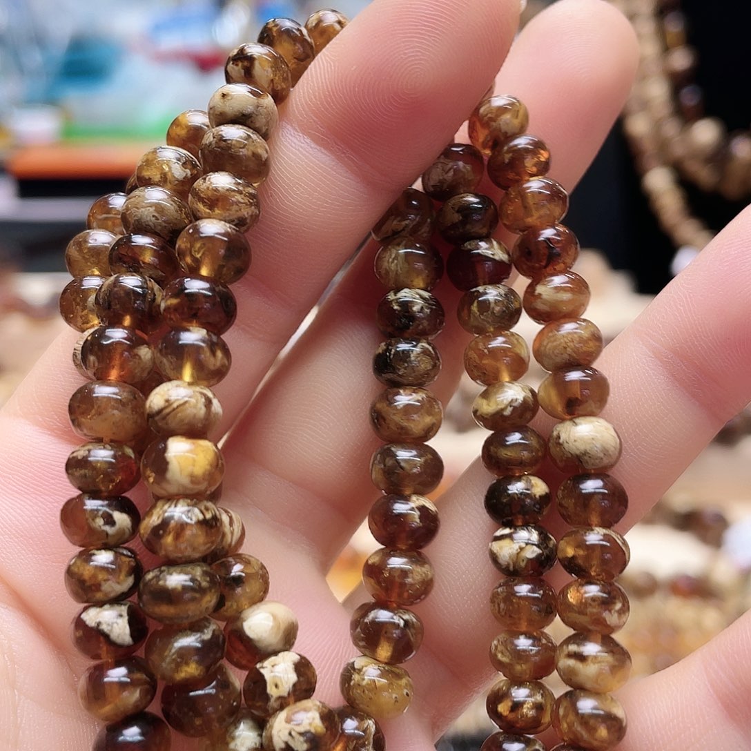 琥珀裸石未镶嵌七10711