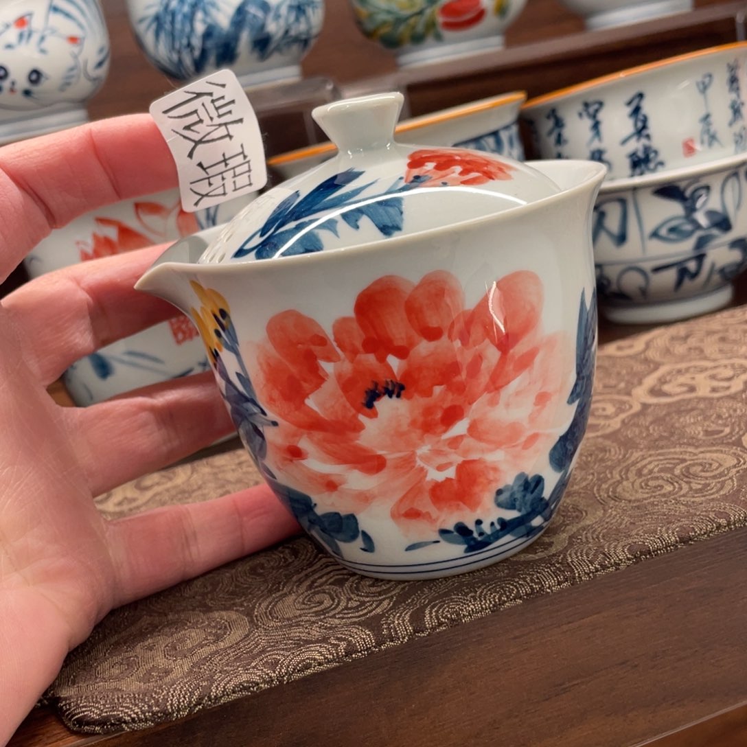 釉下手绘茶具微瑕