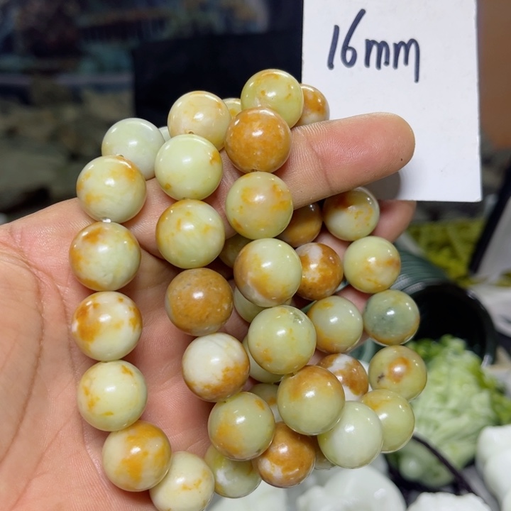 蛇纹石玉手串未镶嵌