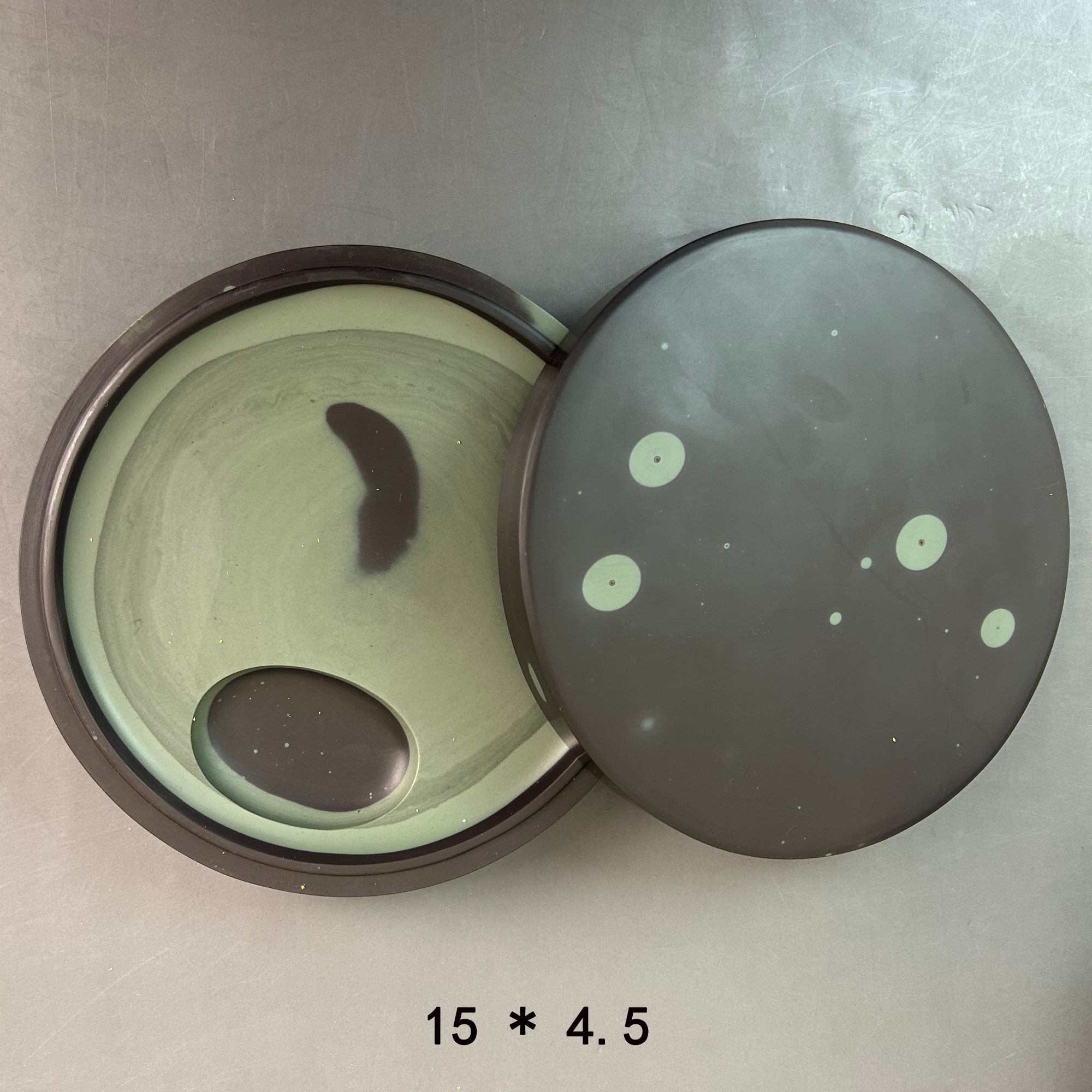 天然永仁苴却圆形实用绿膘底眼石盖砚