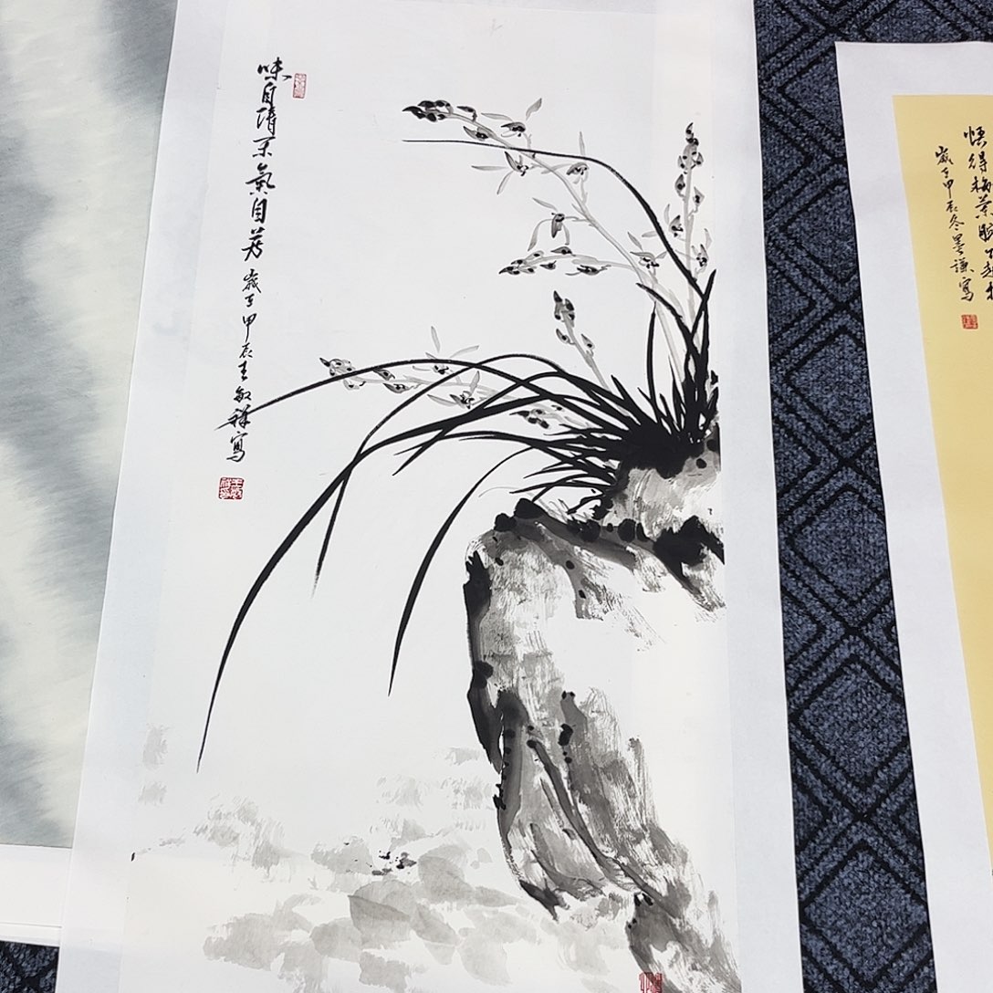 I***l国画墨谦老师三尺花鸟奇