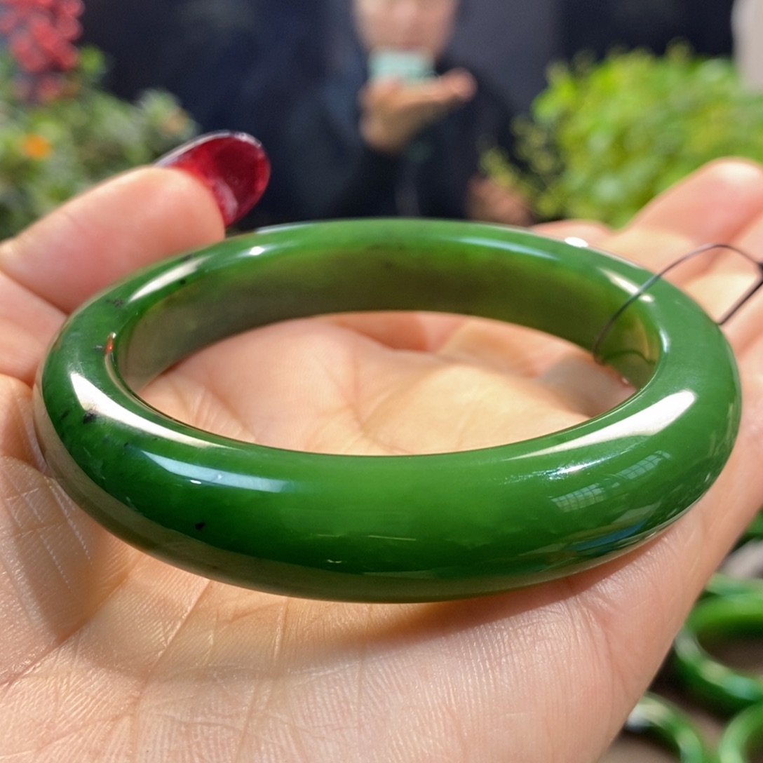 和田玉（碧玉）手镯未镶嵌