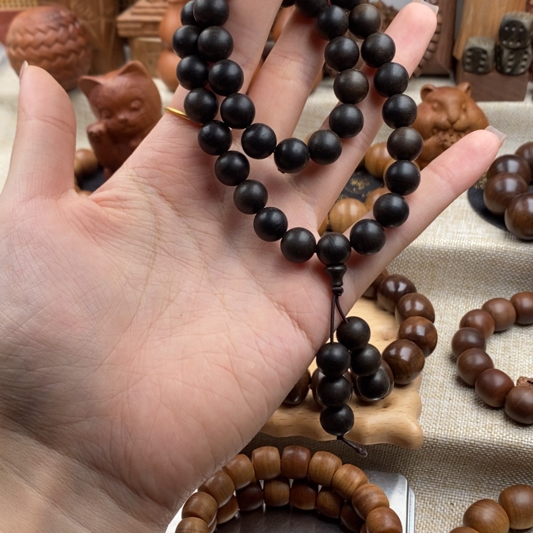 檀香木手串/手链迈索尔，老山檀香，阴沉1.0，念珠