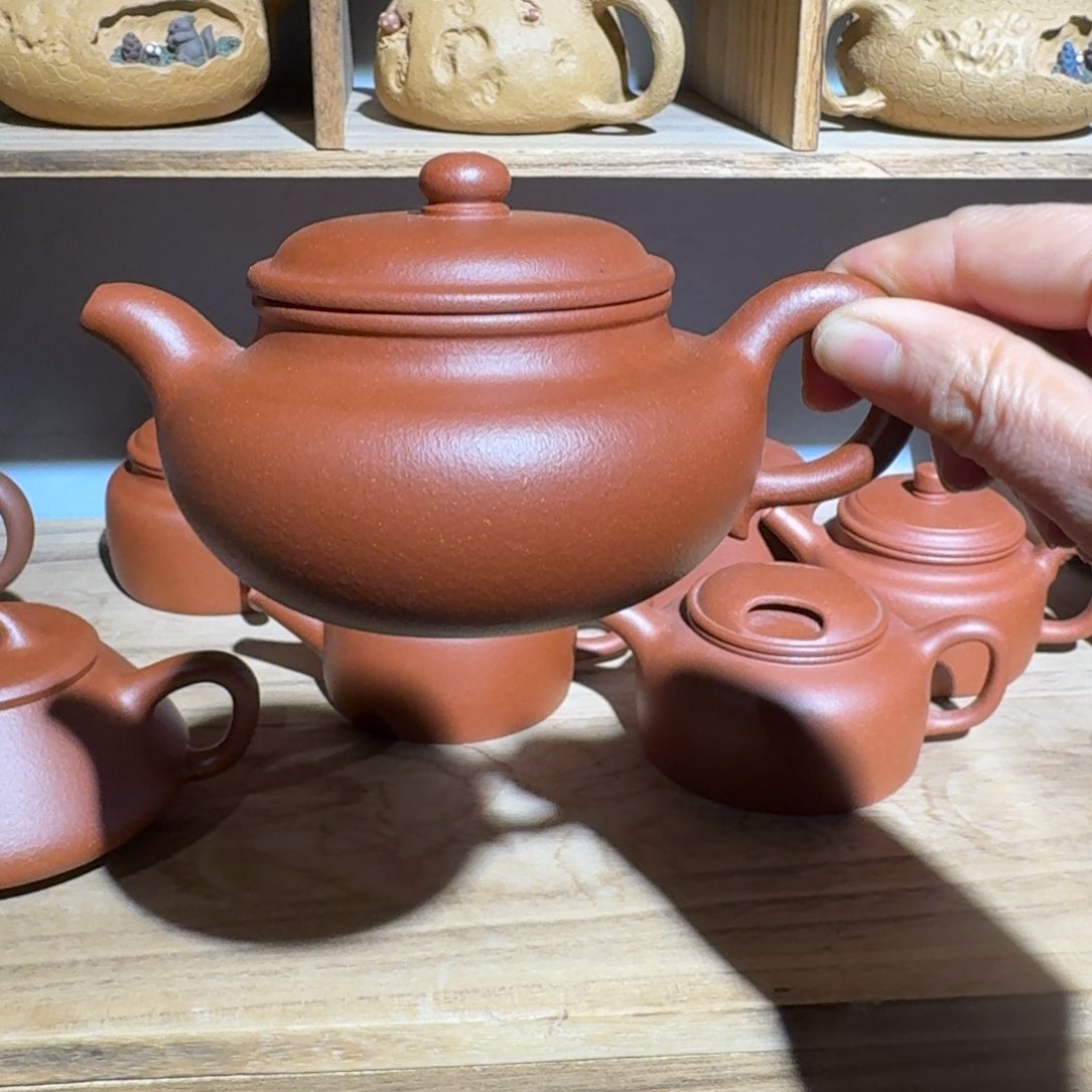 段泥茶壶降坡200毫升到手退100元