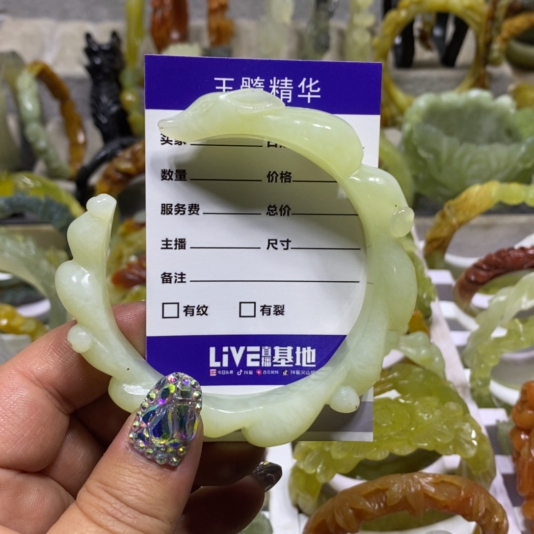 【闪购商品】蛇纹石玉手镯未镶嵌气****英