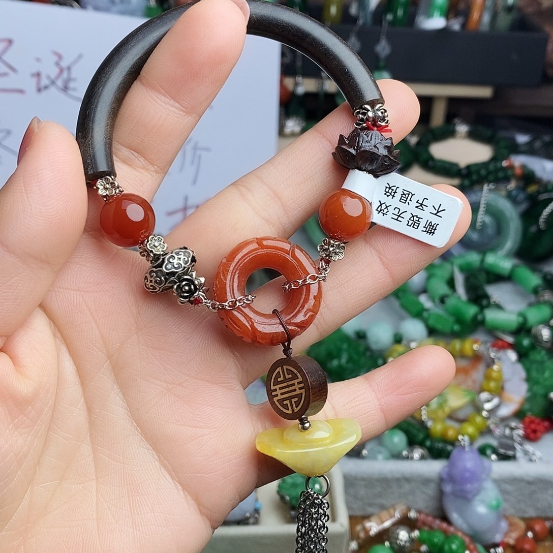 翡翠未镶嵌手链99