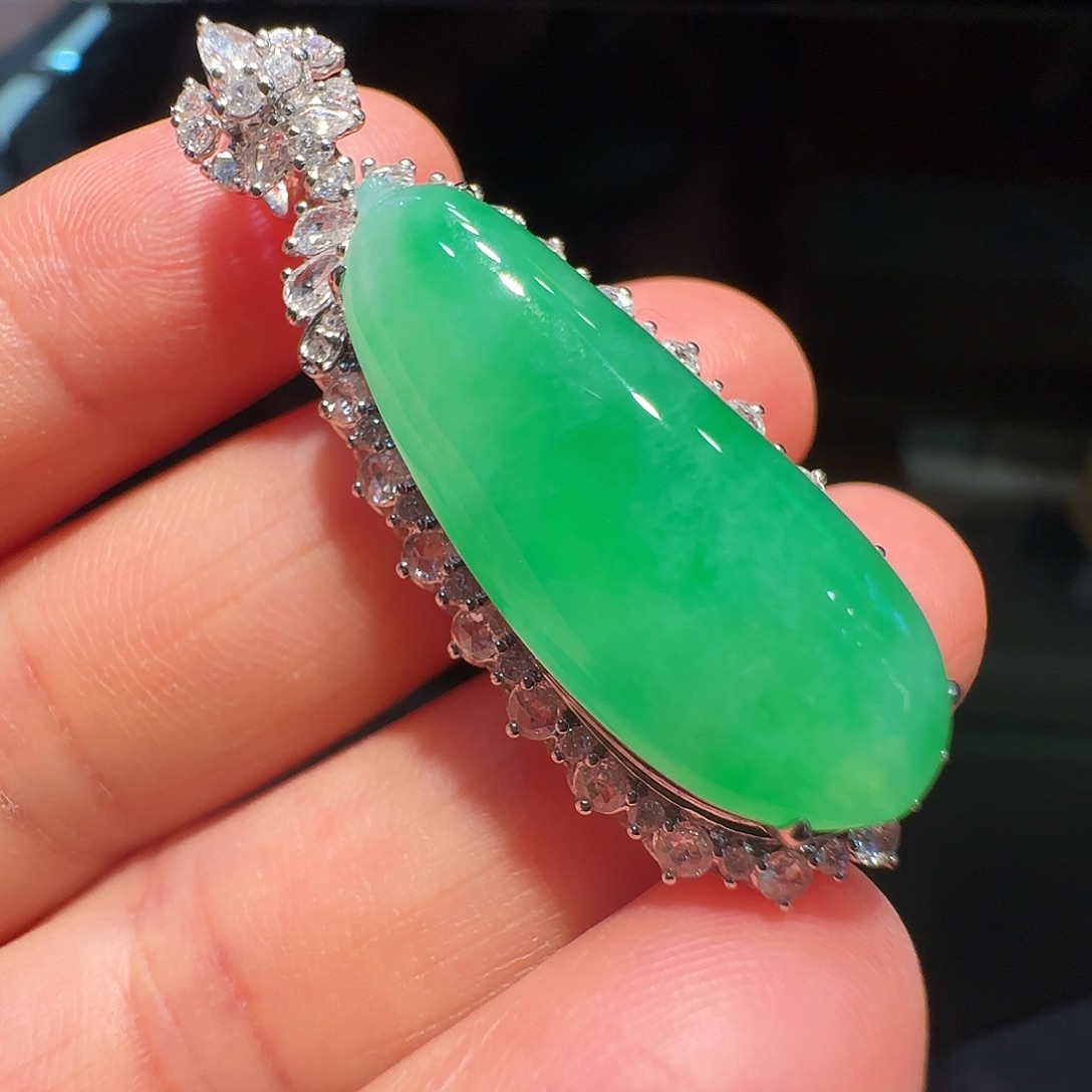 翡翠18K金镶嵌吊坠(不含链)