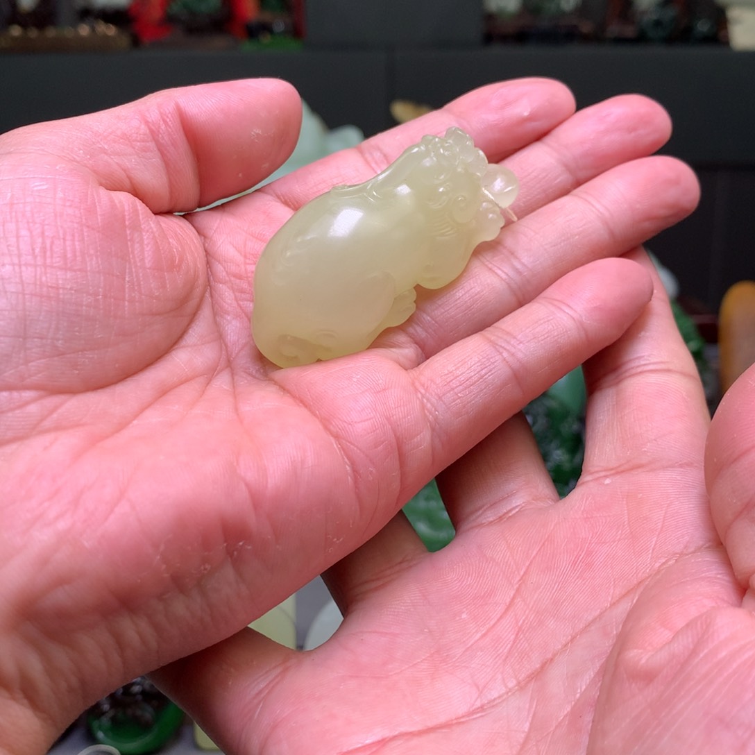 和田玉和田玉吊坠未镶嵌未镶嵌