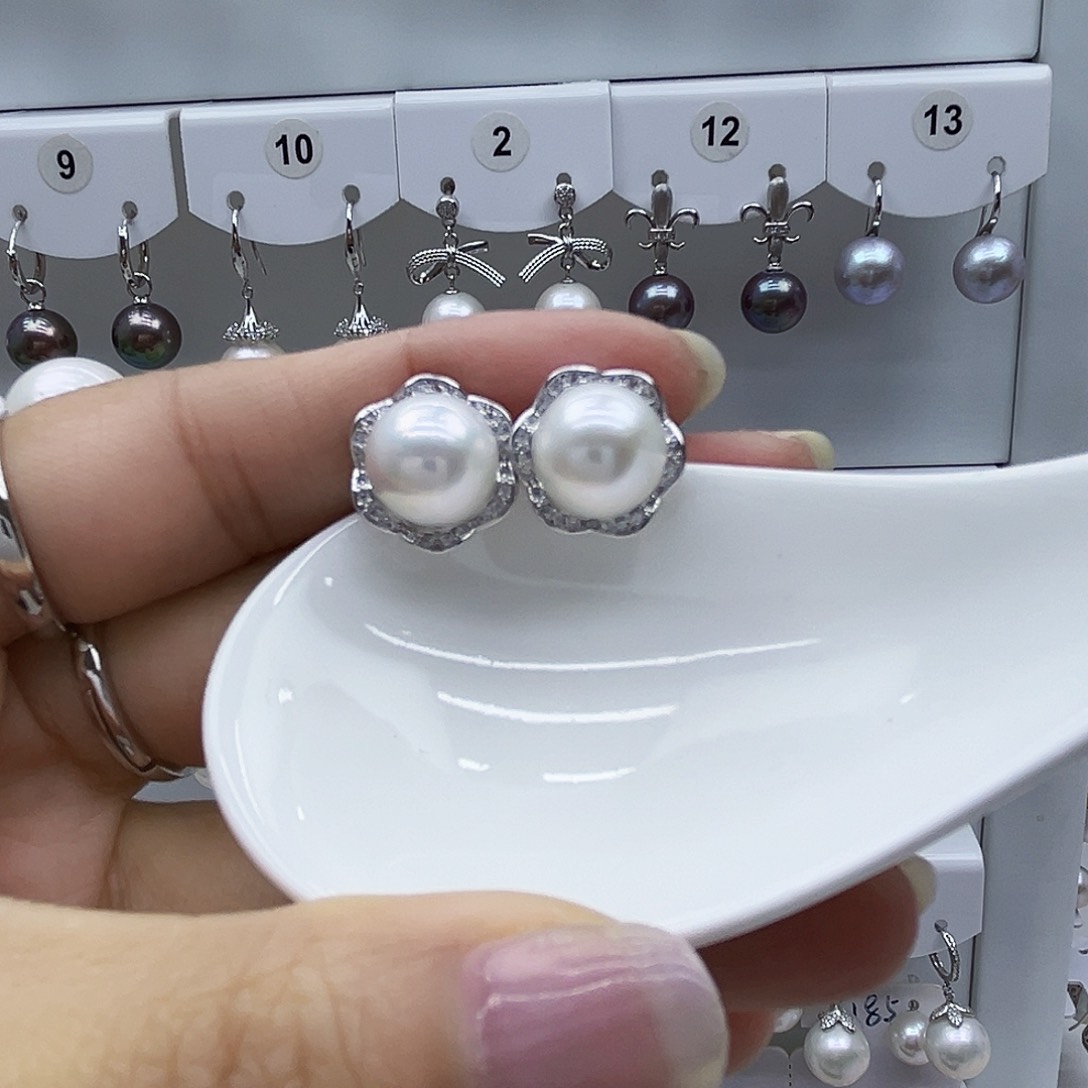 银S925镶嵌耳饰淡水珍珠