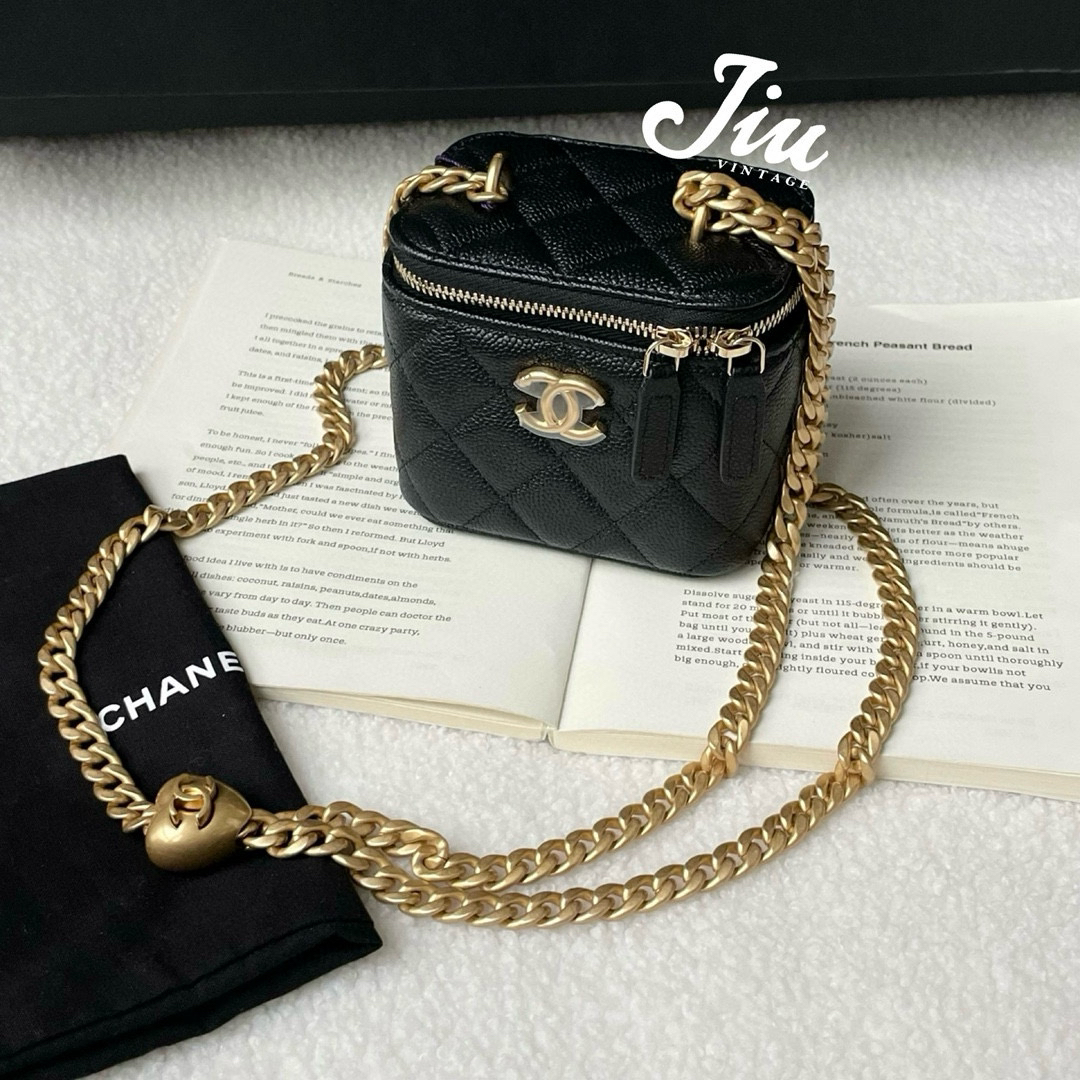 99新 Chanel/香奈儿 黑金荔枝牛爱心链条盒子包 CG14-0062
