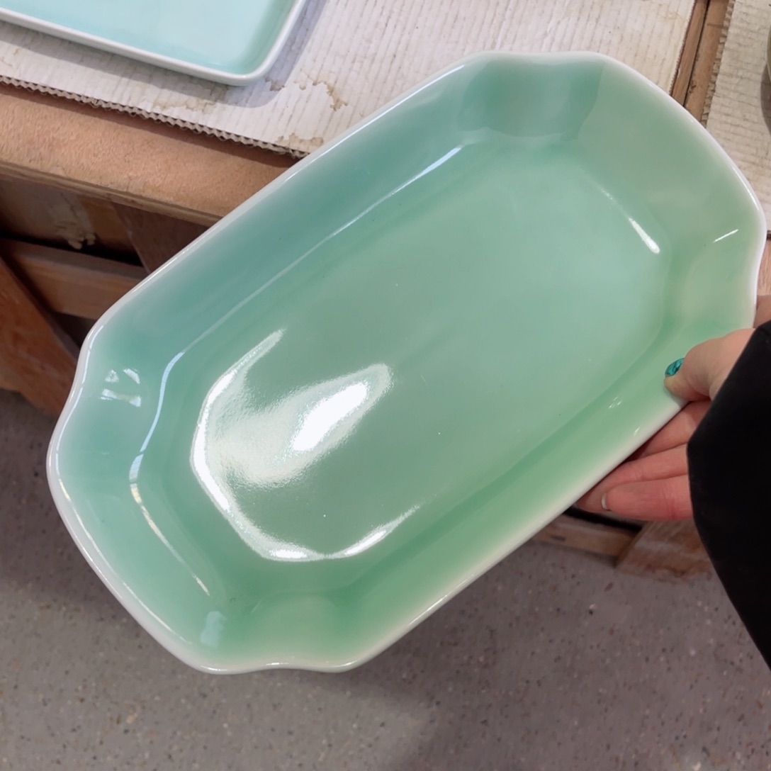 瓷片哈哈哈哈哈哈好不好哈哈