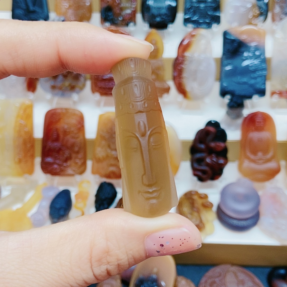 玛瑙/玉髓颈饰未镶嵌皇***爷