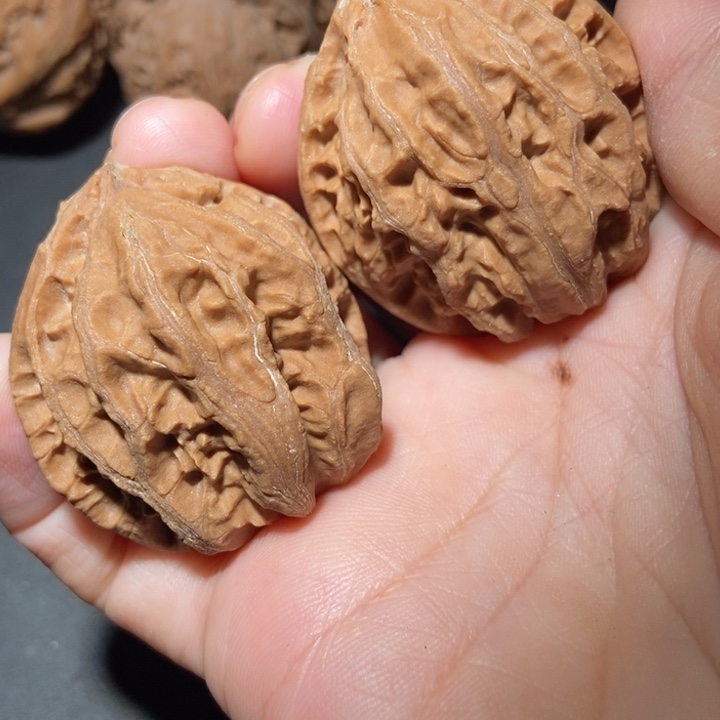 文玩核桃把件东北楸子小雪22