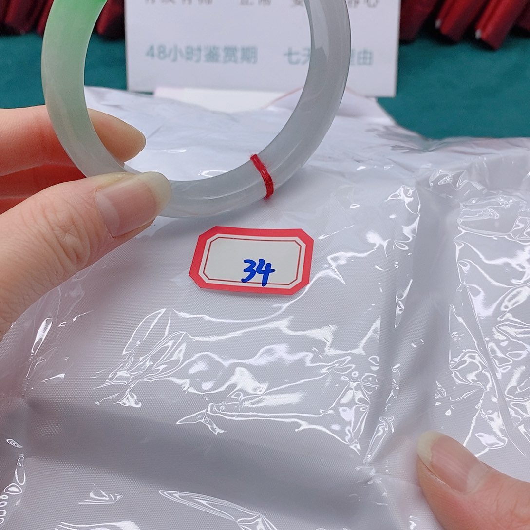 翡翠手镯未镶嵌彩*翔3444444444