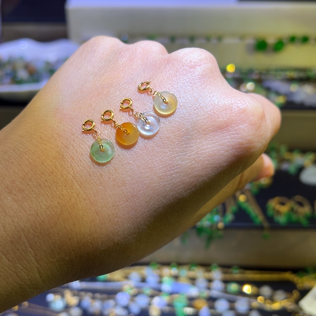 颈饰未镶嵌翡翠多样性发其一