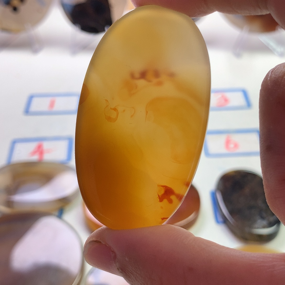 玛瑙/玉髓未镶嵌珠宝半成品