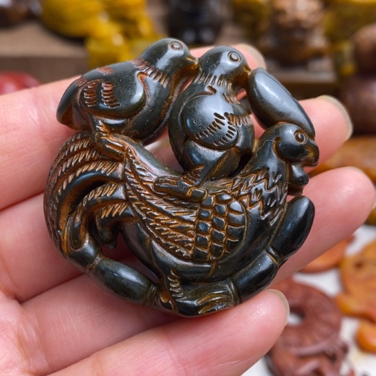 蛇纹石玉未镶嵌颈饰119